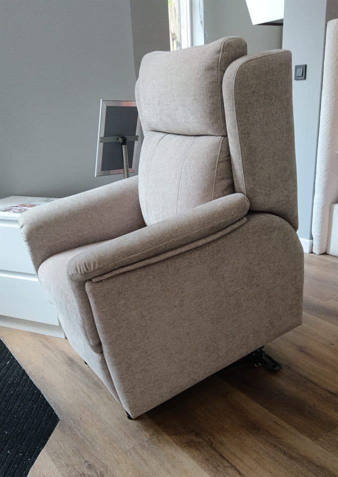 Sillón relax tapizado en Vigo